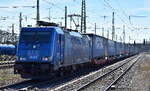 LTE Logistik und Transport GmbH, Graz [A] mit ihrer  186 943  [NVR-Nummer: 91 80 6186 943-7 D-LTE] und einem KLV-Zug Richtung Polen am 15.04.26 H�he Bahnhof Ruhland.