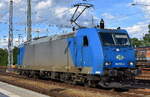 ITL - Eisenbahngesellschaft mbH, Dresden [D] mit der geleasten ATLU Lok '185 524-6' [NVR-Nummer: 91 80 6185 524-6 D-ITL] f�hrt zur �bernahme eines G�terzuges zur Abstellgruppe am Bahnhof Ruhland, 09.06.26