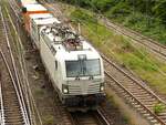 RTB Cargo Lokomotive 193 485-0 (91 80 6193 485-0 D-ELOC) ausfahrt Emmerich am Rhein. Nierenberger Stra�e, Emmerich am Rhein 18-06-2021.


RTB Cargo locomotief 193 485-0 (91 80 6193 485-0 D-ELOC) verlaat station Emmerich am Rhein. Nierenberger Stra ...