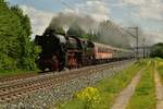 Am 9.5.2026 war die 52 7409 mit einen SDZ von Gleis Gl�ck bei Th�ngersheim gen Gem�nden fahrend zusehen.