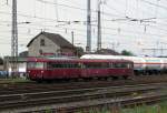 Die Uerdinger Einheit wartete am 01.Juni.2014 auf dem Bahnhof Darmstadt Kranichstein.
Sie gehören den Oberhessischen Eisenbahnfreunde Gießen und waren an diesem Tag zugast bei den Bahnwelttagen 2014.