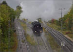 01 180 umf�hrt ihren Zug in Spaichingen.