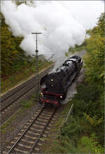 01 180 umf�hrt ihren Zug in Spaichingen.