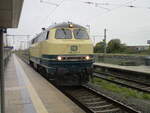 Wieder zur�ck,in Bergen/R�gen,an den Sonderzug Ribnitz Damgarten West-Putbus,kehrte die PRESS 218 333 am 18.Oktober 2026.