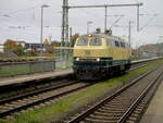 �ber das Hauptgleis wendete die PRESS 218 333,am 18.Oktober 2026,in Bergen/R�gen.