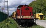 RegioInfraServiceSachsenGmbH  203 843-8  oder 92 80 1203 145-8 D-RIS mit Schweerbau Schleifzug und Begleitwagen abgestellt in J�bek.