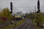 01 180 w�hrend der Parallelausfahrt aus Rottweil, auf dem linken Gleis muss leider 218 460 'Conny' die unp�ssliche, ehemalige Zahnradlok 97 501 vertreten.