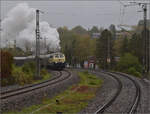 Auf dem linken Gleis muss leider 218 460 'Conny' die unp�ssliche, ehemalige Zahnradlok 97 501 vertreten, und das macht sie mit viel Dampf...