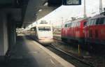 ICE bei Einfahrt in M�nchen Hbf am 27.2.2005 Zug fuhr zur�ck nach Hamburg Altona �ber M�nster Abfahrt unbekannt.