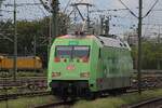 Am 20 Augustus 2026 steht Werbelok 101 088 ins Gleisvorfeld van Hannover Hbf. Das Bild wurde vom Bahnsteigende mit etwas zooming gemacht. 
