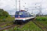 Ersatzgarnitur ins Ruhrpott-Bahnhofsbiotop. Am 20 Augustus 2026 treft TRI 111 130 mit N-Wagen als RB nach Rheinhausen und Moers ein in das 'gr�ne'  Oberhausen Hbf und wird vom Bahnsteigkante fotografiert.