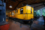 Der BVG U-Bahn-Triebwagen 390 der Kleinprofilbaureihe A II ausgestellt im Deutschen Technikmuseum Berlin (bis 1996 Museum f�r Verkehr und Technik), hier am 22 September 2026.

Berlin ist eine Stadt voller Geschichten – die BVG Fahrzeuge waren ...