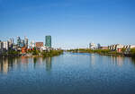 Unser ICE 4 (als ICE 7) f�hrt am 23 April 2026 nun �ber Main-Neckar-Br�cke in Frankfurt am Main und �berquert den Main.