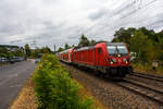 Die 147 016 (91 80 6147 016-0 D-DB) der DB Regio NRW rauscht am 22 Juli 2026 mit dem RE 9 (rsx - Rhein-Sieg-Express) Siegen – K�ln – Aachen durch Siegen-Eiserfeld in Richtung K�ln.