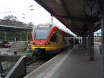 429 045 der Hessischen Landesbahn als RE 99 nach Siegen Hbf in Gie�en. 04.04.2026