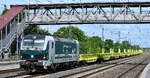 e.g.o.o. Eisenbahngesellschaft Ostfriesland-Oldenburg mbH, Aurich [D] mit ihrer Smartron  '192 001' [NVR-Nummer: 91 80 6192 001-6 D-EGOO] und einem Ganzzug Oberbaustoffwagen (GATXD, vermietet an die Rail Cargo Group) ohne Beladung am 08.06.26 H�he Ba ...