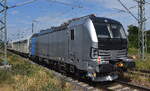 Railpool GmbH, M�nchen [D] Lok '7193 231' [NVR-Nummer: 91 80 7193 231-6 D-Rpool] noch ohne aktuellen Mieter am Haken von der RailAdventure GmbH mit der geleasten BRECE Dispo Vectron 'X4 E - 795' bei einer �berf�hrungsfahrt am 16.06.26 Durchfahrt Bahn ...