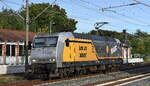 HBN - Hanse Bahn Nord GmbH, Glinde [D] mit ihrer   145 084-0  [NVR-Nummer: 91 80 6145 084-0 D-HANSE] am 29.09.26 H�he Bahnhof Gl�wen.