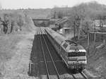 SNCF-CC72084 mit Intercit� 1642 (Vesoul 15:20 - Paris-Est 1846). Zum Abschied der gro�en Dieselloks fuhr die unmodernisiert, mit dem originalen SACM-AGO-Motor, als Museumslok erhaltene CC720842 ein Intercit�-Zugpaar zwischen Vesoul und Paris. Die Gro�diesel verabschieden sich von der franz�sischen Ligne 4, der Ostbahn Paris-Belfort(-Mulhouse). Sie werden durch IC-Triebz�ge ersetzt. 25.03.2017 Port-sur-Sa�ne