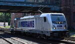 METRANS Rail (Deutschland) GmbH, Leipzig [D] mit der geleasten Akiem Lok '187 511-1' [NVR-Nummer: 91 80 6187 511-1 D-AKIEM] und einem Containerzug Richtung Hamburger Hafen am 23.06.26 H�he Bahnhof Hamburg-Harburg.
