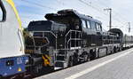 Die Kennung 90 80 1120 002-4 (oder 1120 002-4) ist eine Europ�ische Fahrzeugnummer (NVR) f�r eine Vossloh Modula BDD Zweimodus-Lokomotive, die in Deutschland eingesetzt wird Diese spezielle vierachsige G�terzuglokomotive wurde in China gebaut, nach D ...