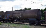 Kesselwagen vom Einsteller  GATX Rail Austria GmbH mit der Nr. 37 RIV 80 D-GATXA 7873 658-4 Zaces, lt. UN-Nr. 39/2348 f�r die Bef�llung mit Acryls�urebutylester (Butylacrylat), stabilisiert in einem gemischten G�terzug am 09.06.26 H�he Bahnhof Ruhlang.