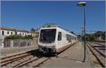 Der ARST (transporti regionali della sardegna) ADeS01 (95 83 4600 001-0 [A] / 95 83 4600 101-8 [B]) Doppeltriebwagen verl�sst als AT 70 den h�schen Ort Alghoro mit dem Ziel S�ssari.