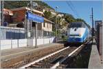 Ab Finale Liguere bis kurz nach Alassio folgt die Strecke Genova Ventimiglia noch der urspr�nglichen Trassierung, welche meist dem Meer entlang und durch die Ortschaften f�hrt.