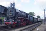 Ins Jahrhundertjahr der DRG Baureihe 44 gibt es mindestens ein betriebsf�hige 44er in West-Europa: am 5 September 2026 steht 44 1593 der VSM mit ein Dampfpendelzug aus Apeldoorn in Beekbergen w�hrend das Dampfzugspektakel der extraklasse  'terug naar ...