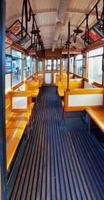 Blick in den Innenraum des Stra�enbahnwagen 5376, der Wiener Verkehrsbetriebe. Wien 03.05.2026