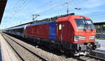 TCS - Train Charter Services B.V., 's-Hertogenbosch [NL] mit der geleasten Railpool Vectron (ex DB Cargo) '193 312' [NVR-Nummer: 91 80 6193 312-6 D-Rpool] f�r die GoVolta Exploitation BV im Einsatz mit der Nachtzugverbindung von Berlin nach Amsterdam ...