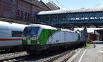 SETG - Salzburger Eisenbahn TransportLogistik GmbH, Salzburg [A]  mit der geleasten Railpool Vectron '193 812' [NVR-Nummer: 91 80 6193 812-5 D-Rpool] und einem Containerzug am 23.06.26 Durchfahrt Bahnhof Hamburg-Harburg. 