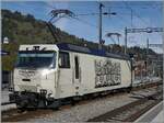 125 Jahr MOB - und daf�r erhielt die MOB Ge 4/4 8002 eine entsprechende Lackierung (bzw. Beklebung) die mir zwar gef�llt aber die Frage aufwirft, ob eine moderne Bahn nicht ein etwas innovativeres Werbekleid verdient h�tte.
Die Ge 4/4 8002 ist mit i ...