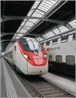 Ein SBB RABe 501 'Giruno' erreicht sein Ziel Z�rich HB.

15. M�rz 2026