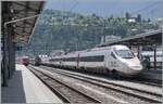 Der mit der Werbung f�r die Strecken Z�rich - M�nchen versehene RABe 503 ist mit einem weitern SBB RABe 503 / ETR 610 in Brig angekommen und wird (Baustellenbedingt) weggestellt.