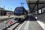 Ganz am Ende des z.Z zur Verf�gung stehenden Platzes in Vevey auf Gleis 7 steht der CEV MVR ABeh 2/6 und wartet auf die Abfahrt nach Blonay.