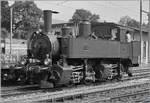 Die noch aus der Privatbahnzeit stammende SCB C 4 196 tr�gt die UIC Nummer 90 85 00 07696-7 und rangiert in Sumiswald Gr�nen. Doch erstmal der Reihe nach: Ein knapper Lokbestand und zunehmender Verkehr bewogen die Schweizer Centralbahn (S-C-B) zur An ...