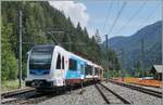 Langsam kommen die neuen TMR/SNCF Triebwagen Beh 4/8 Z 838 in Betrieb: der TMR SNCF Beh 4/8 893 (90 85 838 893-0)  Le Trient  ist als Extrazug nach Le Ch�telard Fronti�re gekommen und f�hrt nun als