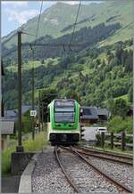 Der TPC ASD ABe 4/8 471 erreicht als R71 448 von Aigle kommend sein Ziel Les Diablerets.