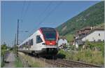 Der SBB Flirt RABe 523 054 ist bei Ligerz auf der Fahrt in Richtung Neuch�tel.
