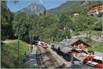 Von Vallorcine erreicht der TMR BDeh 4/8 21 auf dem Weg nach Martigny den Bahnhof von Les Mar�cottes.
