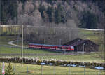 Be 4'4 651 'Le Paon-de-Jour' verlässt Le Noirmont mit seiner EW II-Garnitur Richtung Tavannes. April 2026.